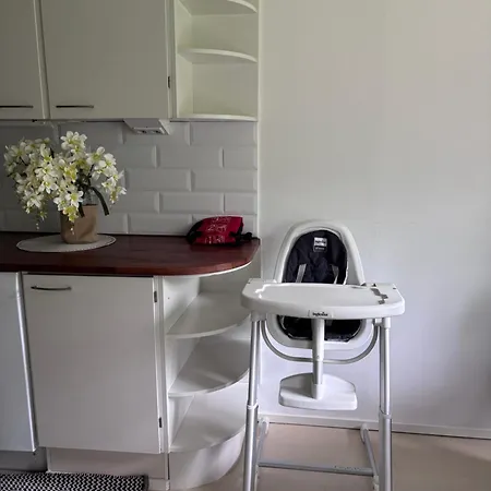 Cozy Family Free Parking Near Helsinki Apartamento